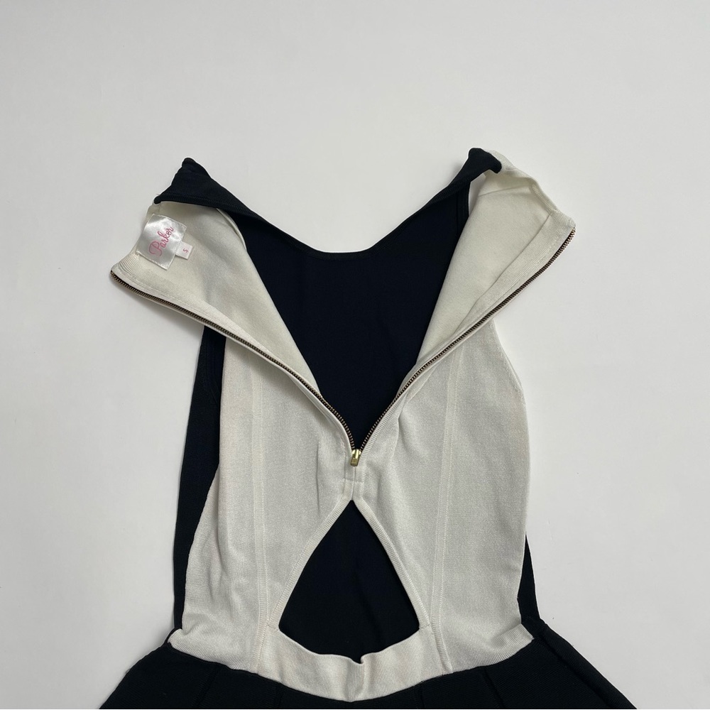 PARKER pleated swing dress - Picture 4 of 9